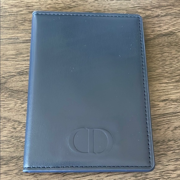 Dior Beauty Navy Leather Passport Holder NEW - Picture 1 of 4